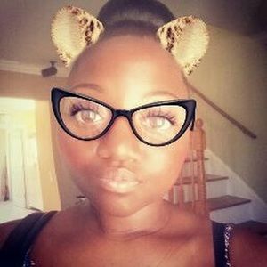 Meet your Posher, Valerie